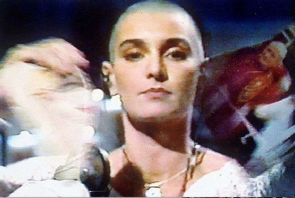 Sinéad O’Connor dáin, aðeins 56 ára
