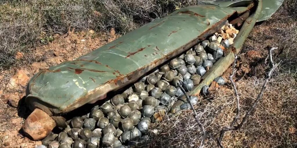 Siðlaust athæfi að banna klasasprengjur í eigin landi en líta framhjá beitingu þeirra í öðrum löndum