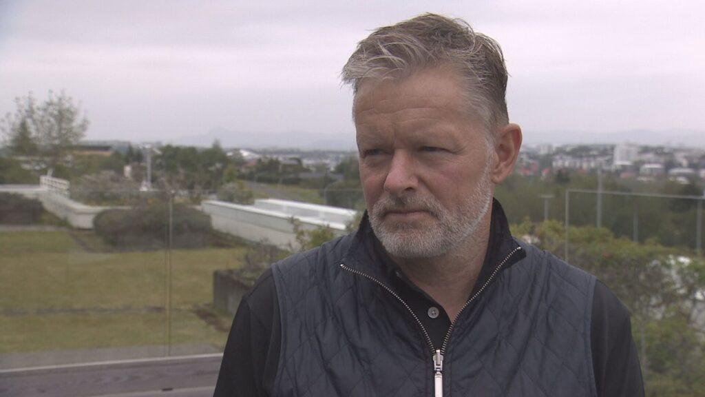 „Mig langar að spyrja Þorstein hvers vegna launin hans hækkuðu síðast“