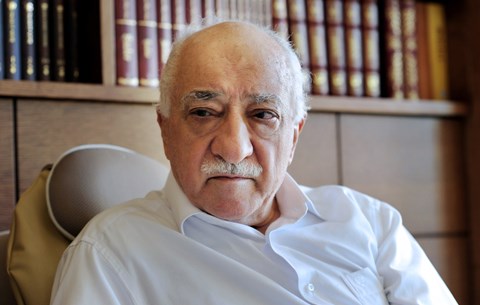 Tyrkir handtaka tugi meintra meðlima Gülen-hreyfingarinnar 