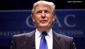 Trump sleppur hræódýrt frá dómsmáli