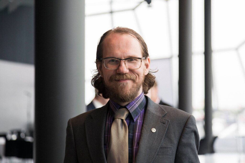 Kveður Pírata og segir aðra þurfa að svara því hvort það eigi að halda flokknum gangandi mikið lengur