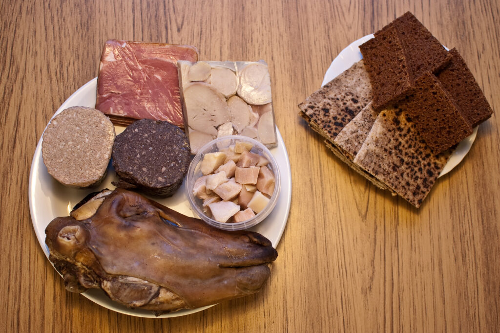 Maðkur í mysunni á þorrablóti?