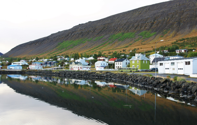 Þegar sá stóri skellir í lás