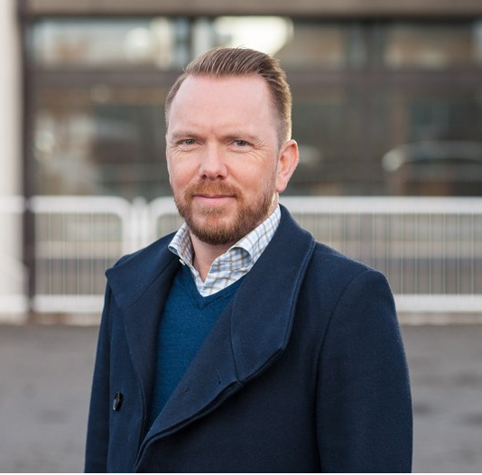 „Báknið“ verst stjórnmálamönnum