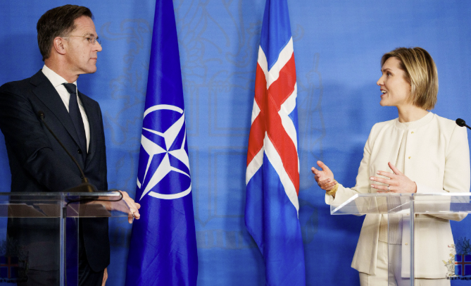 Við tökum hlutverki okkar alvarlega